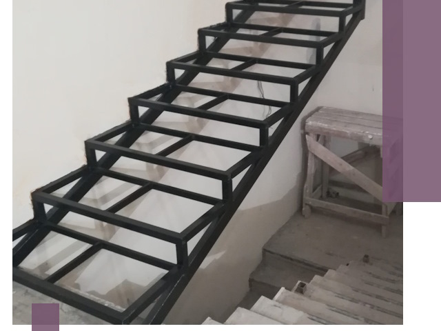 Демонтаж лестниц на металлокаркасе в Сосновом Боре: быстрый вывоз и разбор