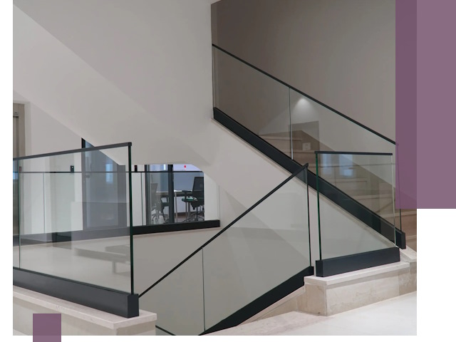 Стеклянные перила премиум-класса с установкой в Сосновом Боре