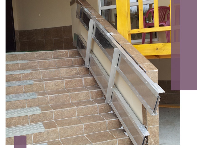 Откидные пандусы под ключ в Сосновом Боре — монтаж и демонтаж