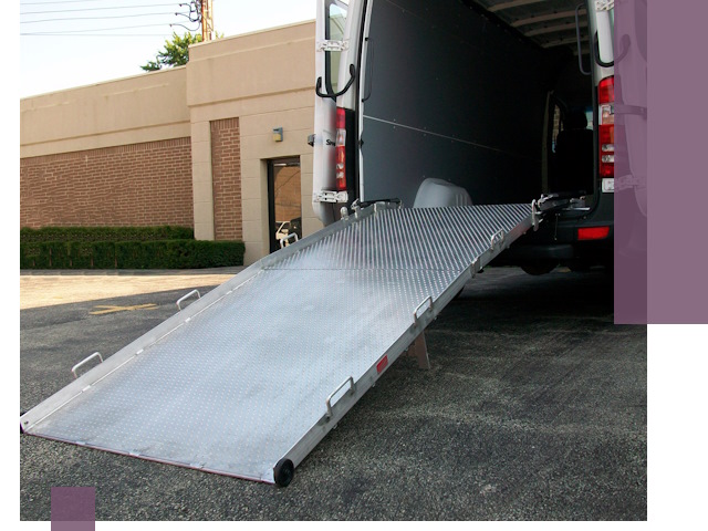 Мобильные пандусы в Сосновом Боре — производство, монтаж и аренда