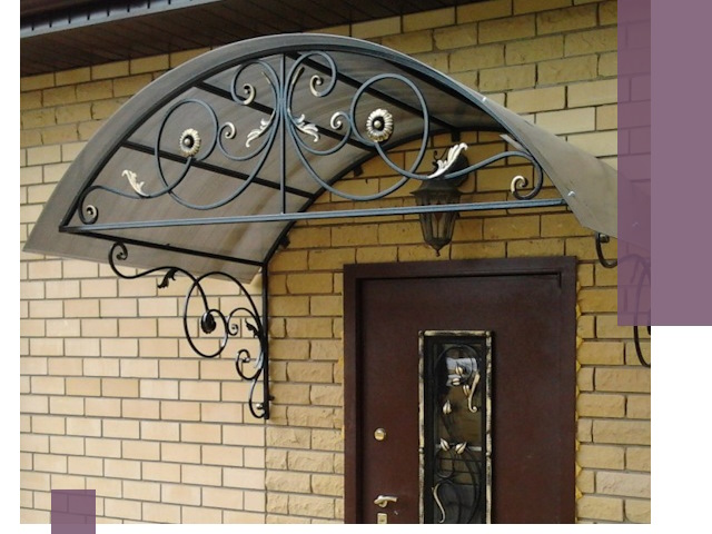 Изготовление козырьков из металла под ключ в Сосновом Боре