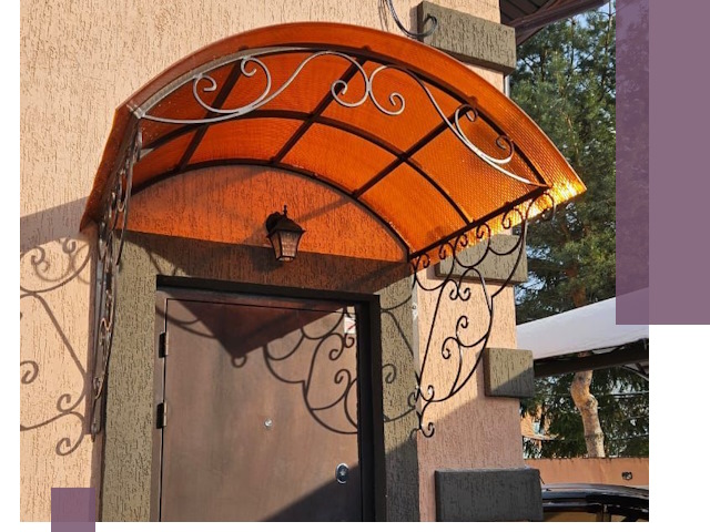 Демонтаж козырьков в Сосновом Боре быстро и безопасно