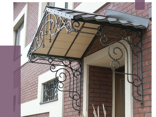 Двускатные козырьки в Сосновом Боре под ключ от 12698 руб.