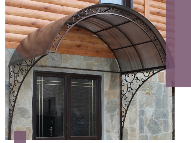 Арочные козырьки под ключ в Сосновом Боре: изготовление и монтаж