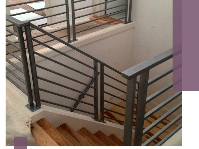 Изготовление поручней из металла и дерева в Сосновом Боре