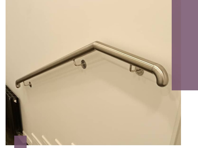 Изготовление пристенных поручней в Сосновом Боре под ключ за сроки